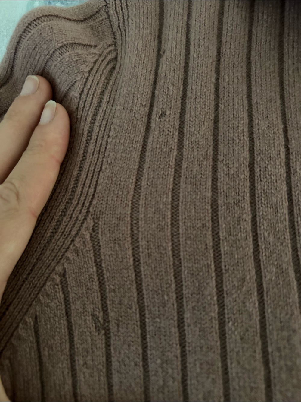 Vince Ribbed V-Neck Midi Dress - Dusty Rose - Picture 5 of 6